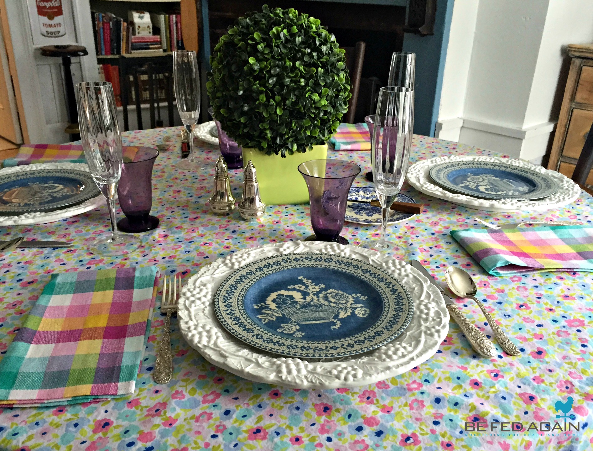 spring tablesetting - round pastels